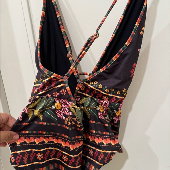 Beautiful Farm Rio Bathing Suit - Picture 2 of 4